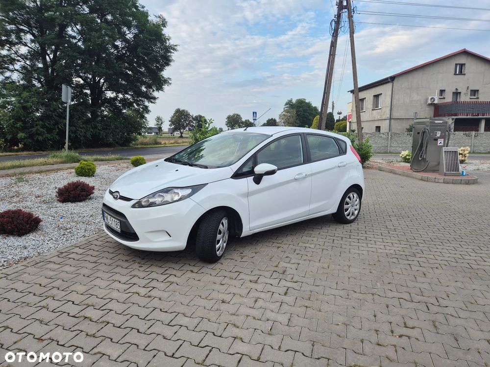 Ford Fiesta 1.25 Ambiente - 1