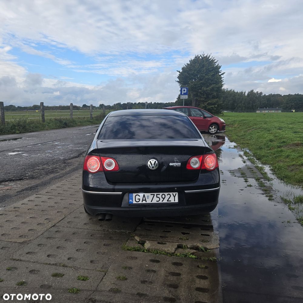 Volkswagen Passat - 19