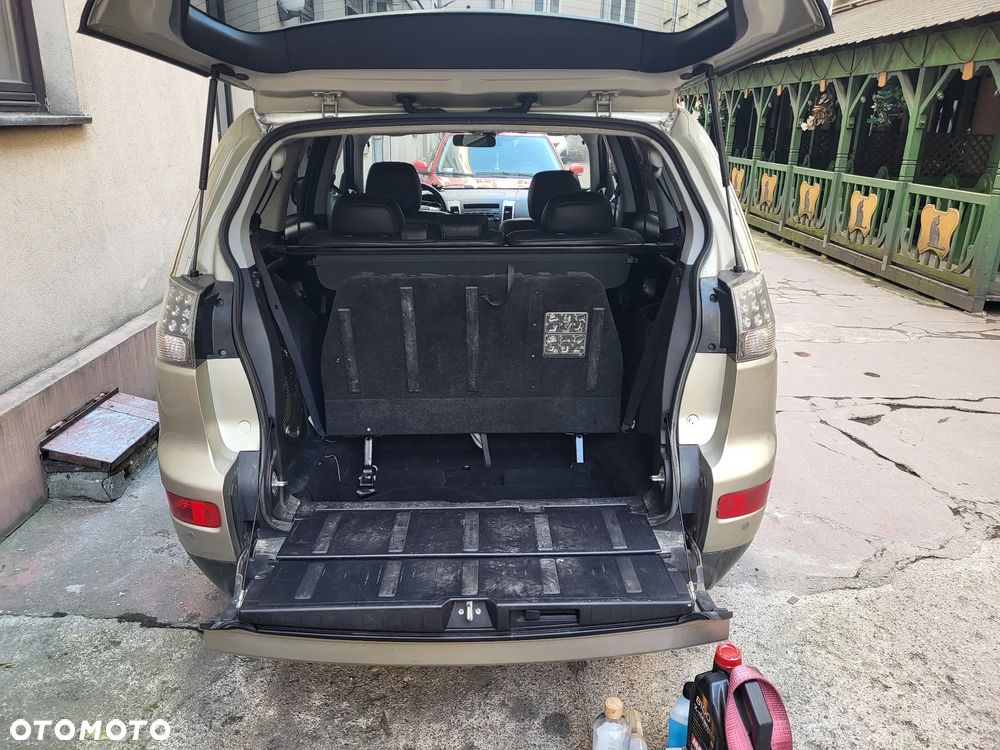 Mitsubishi Outlander 2.4 Instyle CVT - 15