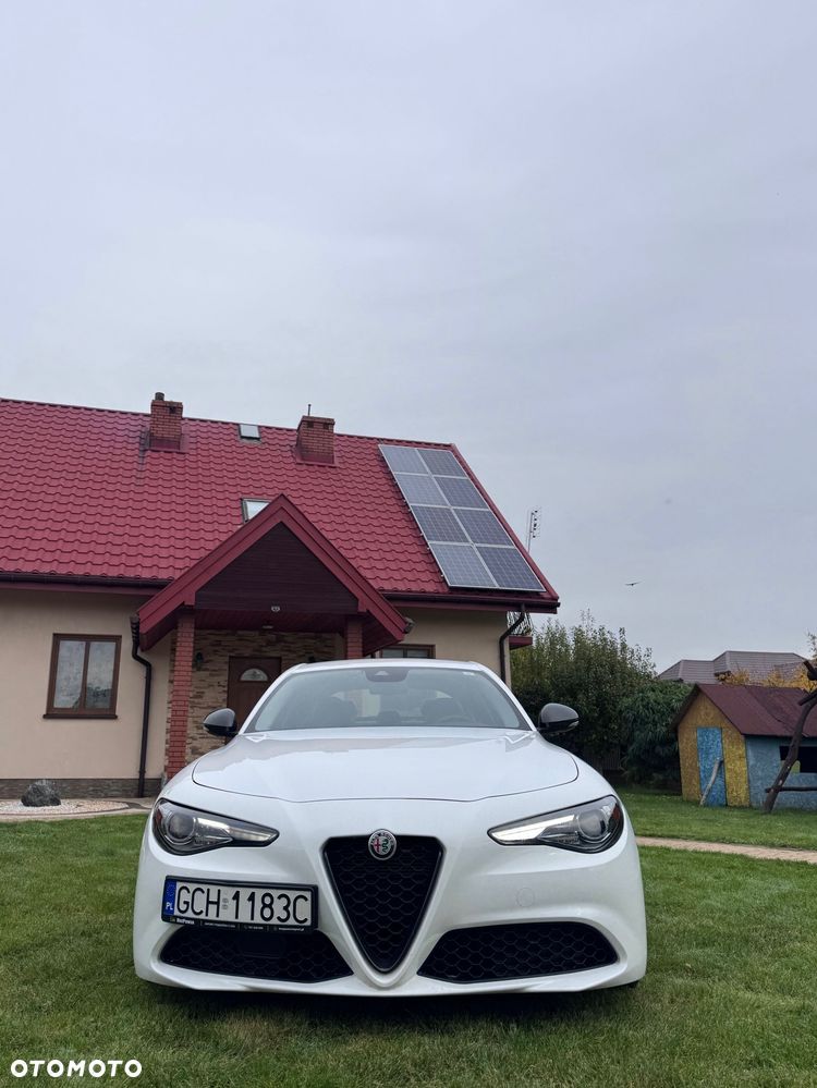 Alfa Romeo Giulia 2020 photo 4