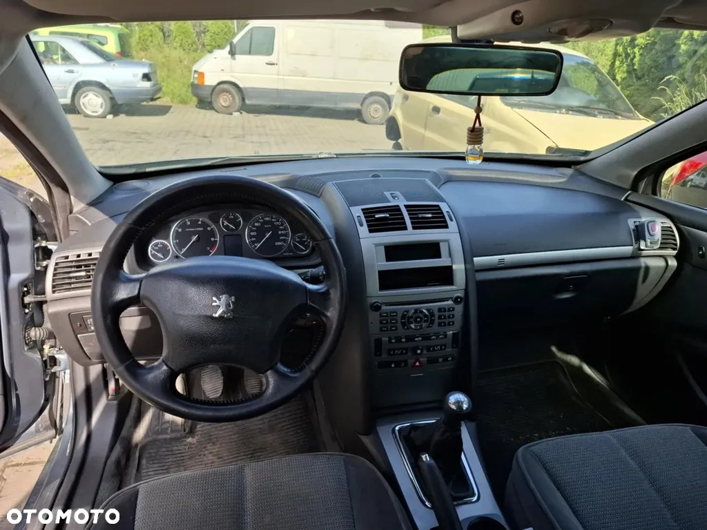 Peugeot 407SW - 8