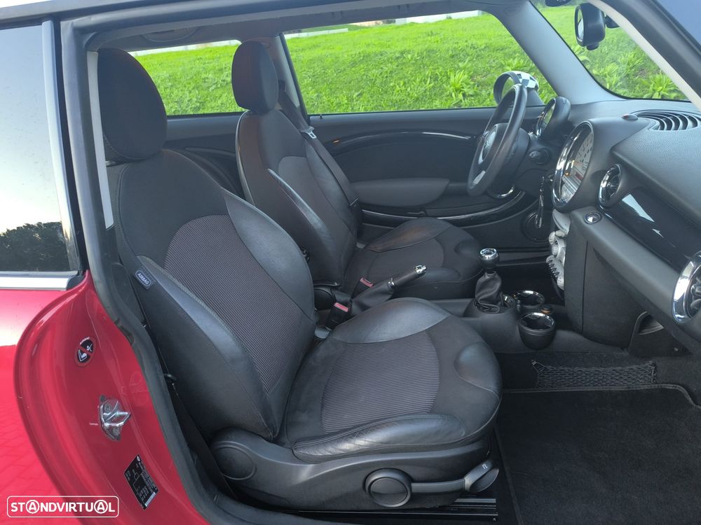 MINI 3 Portas Cooper D - 12