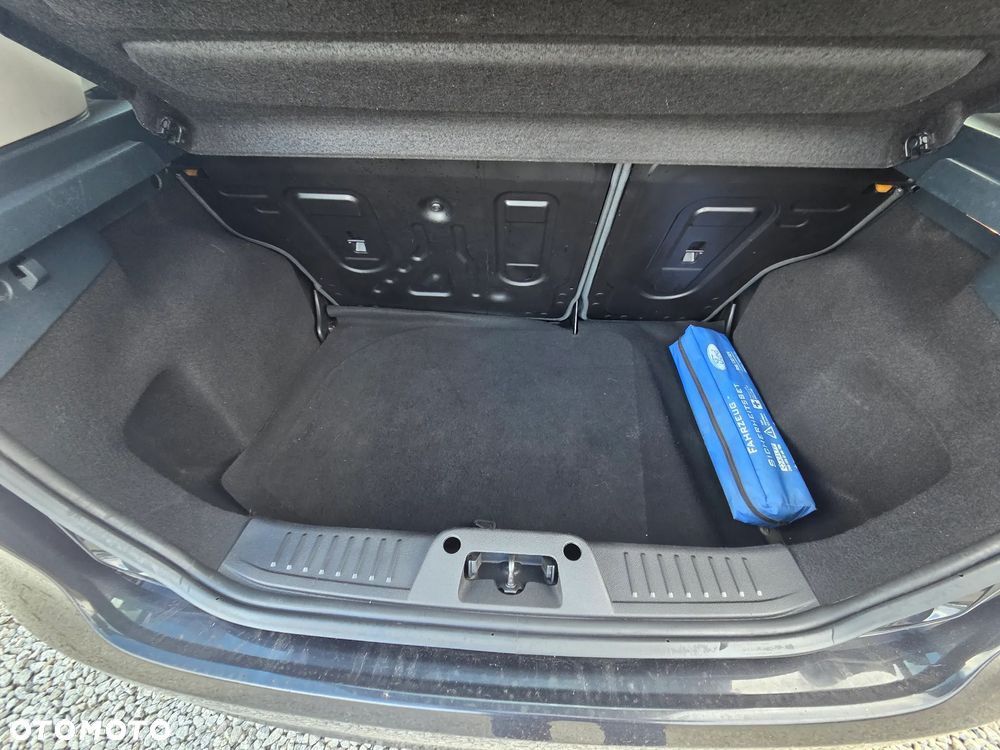 Ford Fiesta 1.6 TDCi DPF Titanium - 12