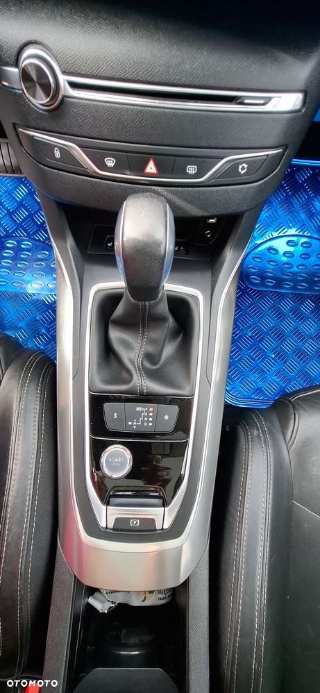 Peugeot 308 BlueHDi 150 Automatik Stop & Start Allure - 16