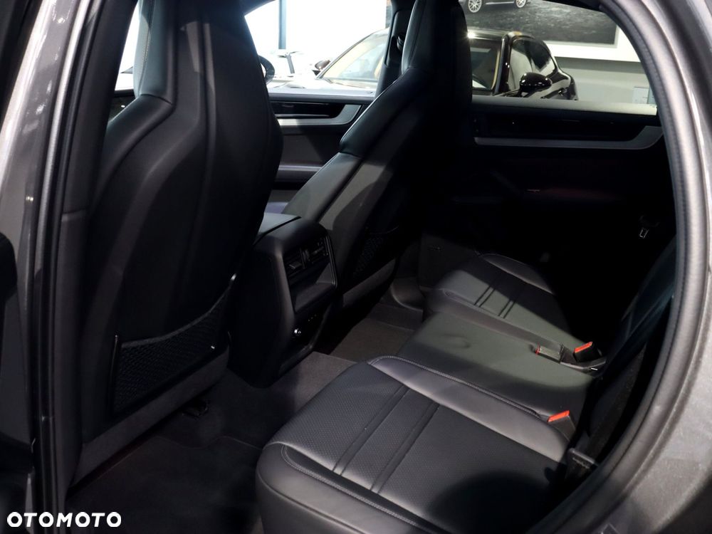 Porsche Cayenne E-Hybrid PHEV - 34