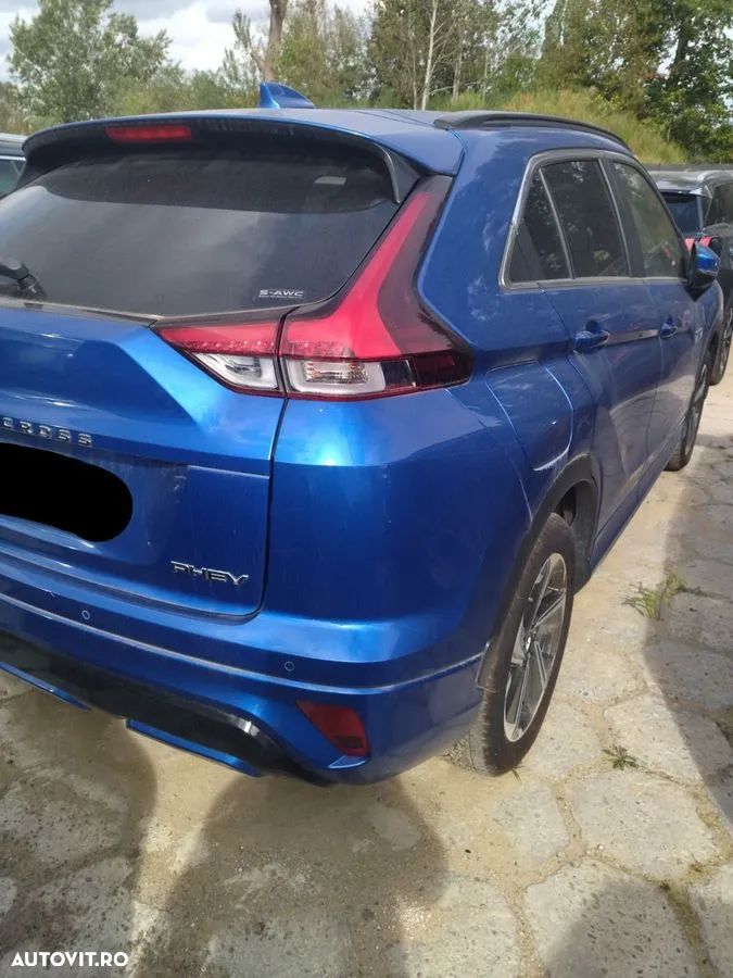 Mitsubishi Eclipse-Cross Plug-In Hybrid 4WD Select Black - 2