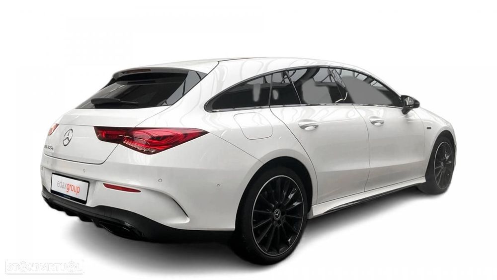 Mercedes-Benz CLA 250 e 8G-DCT AMG Line - 2
