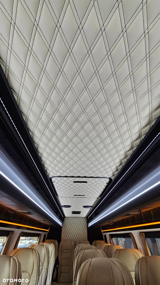 Mercedes-Benz Sprinter 519 - 29