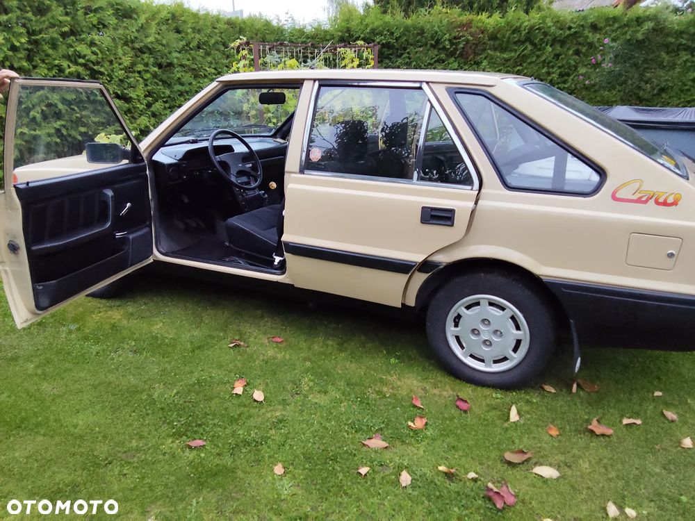 Polonez Caro - 14