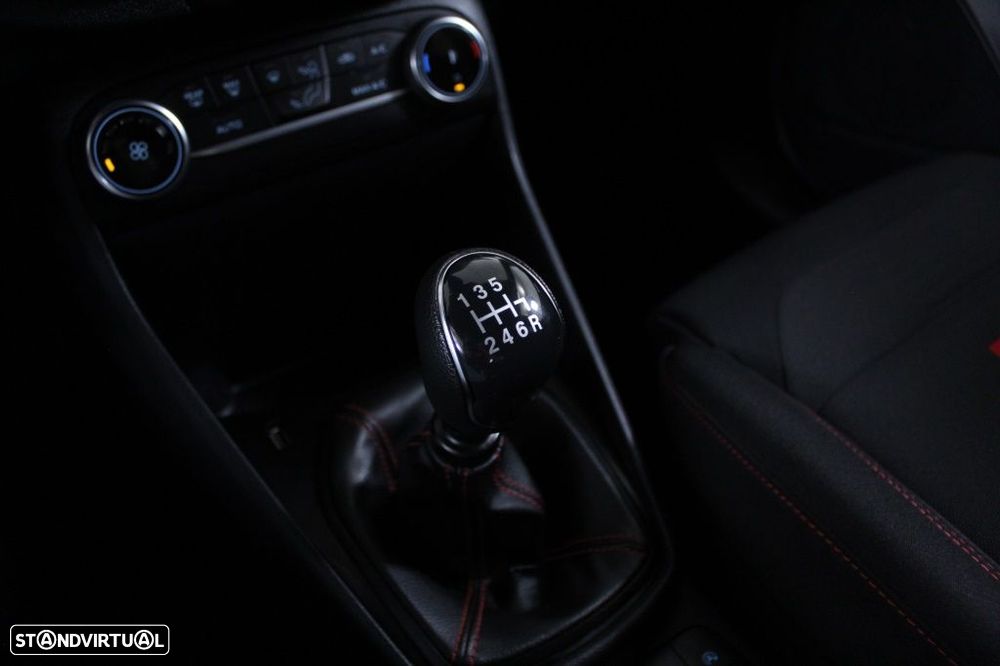 Ford Fiesta 1.0 EcoBoost ST-Line - 33