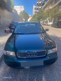 Audi A4 - 1