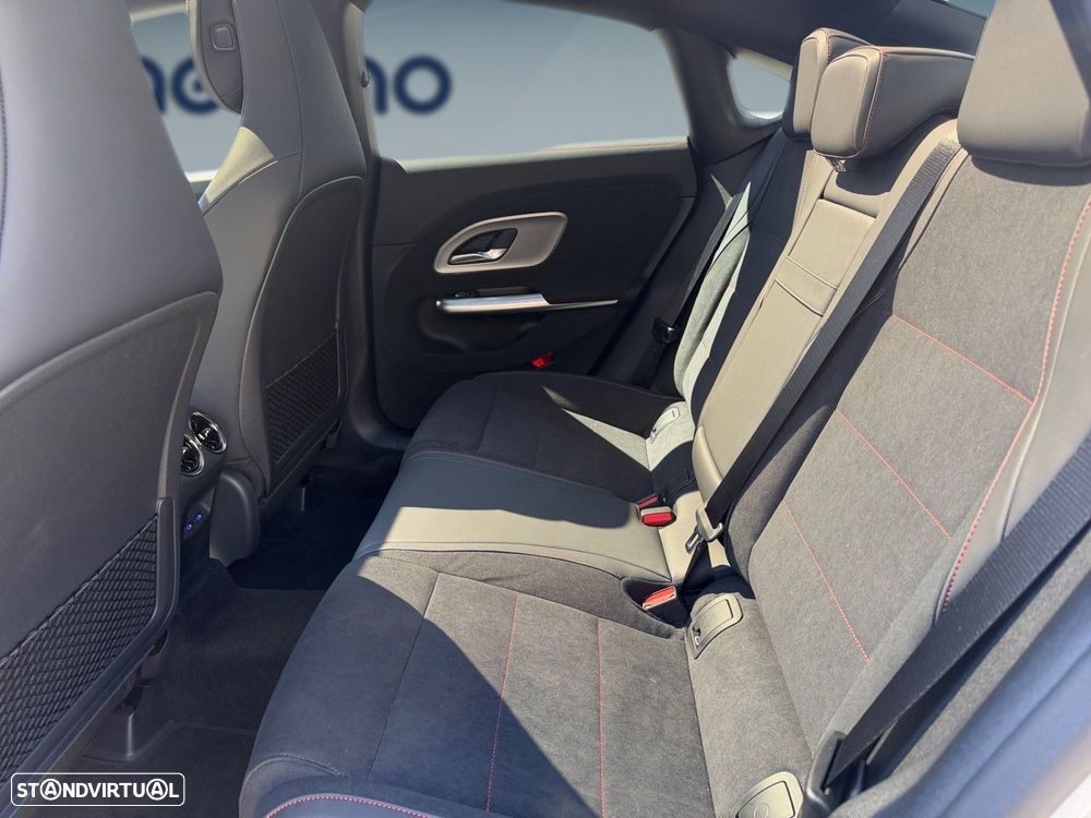 Mercedes-Benz cla-220 - 12