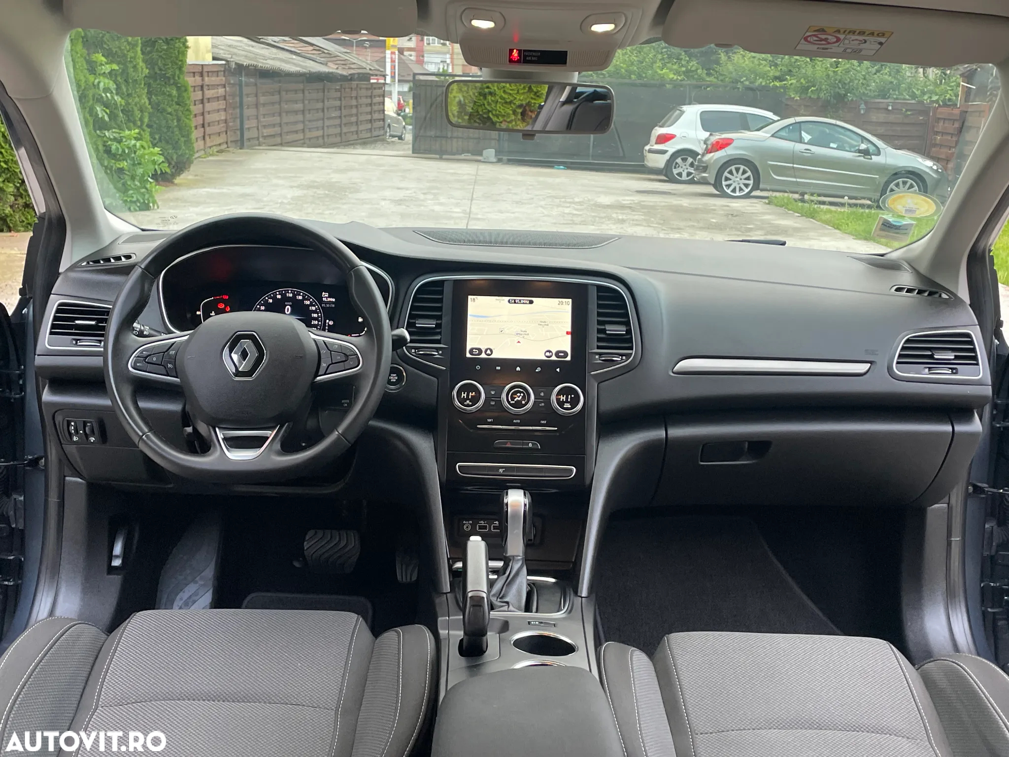 Renault Megane BLUE dCi 115 EDC INTENS - 27