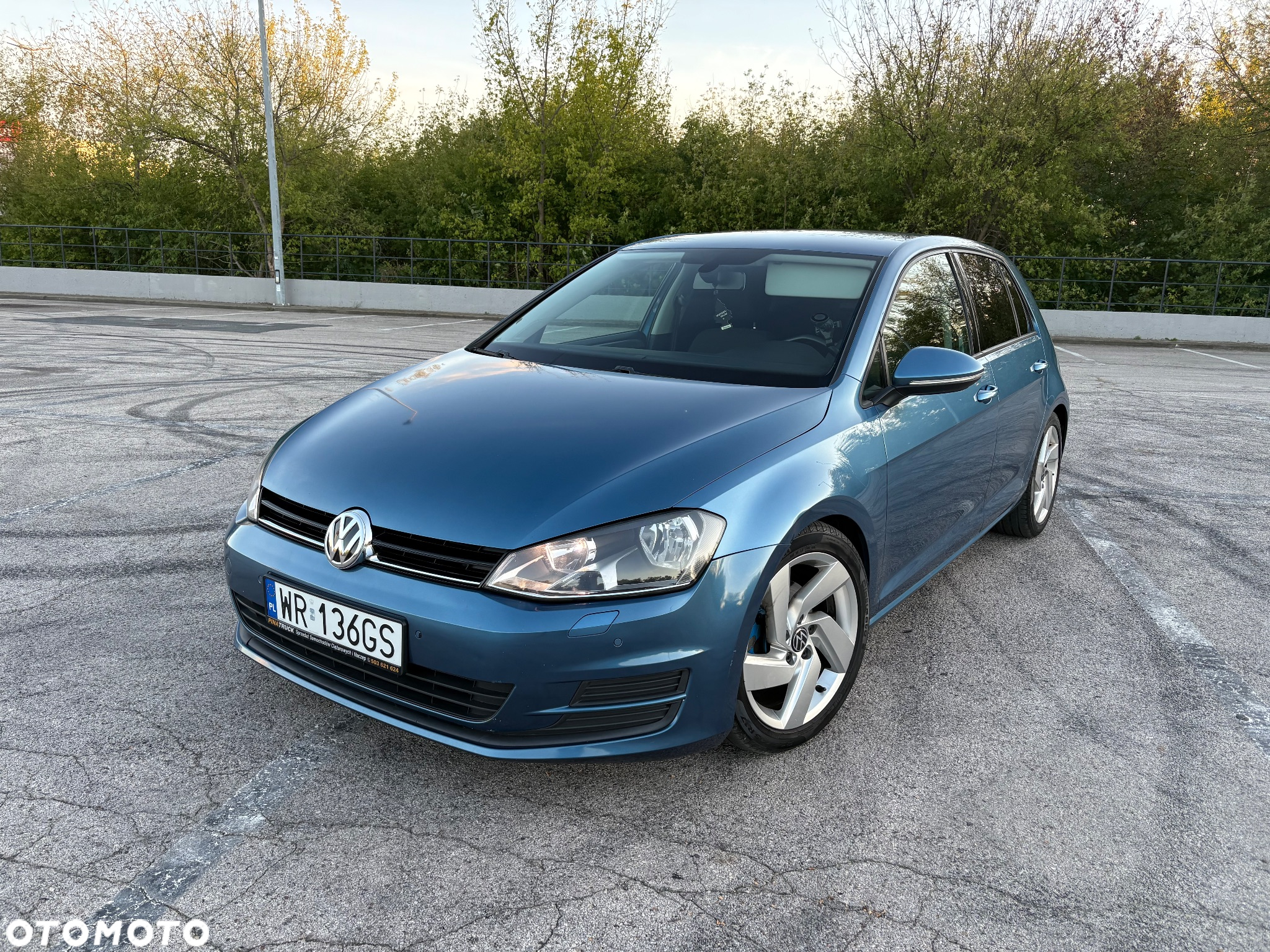 Volkswagen Golf 2.0 BlueTDI 4Motion Comfortline - 12