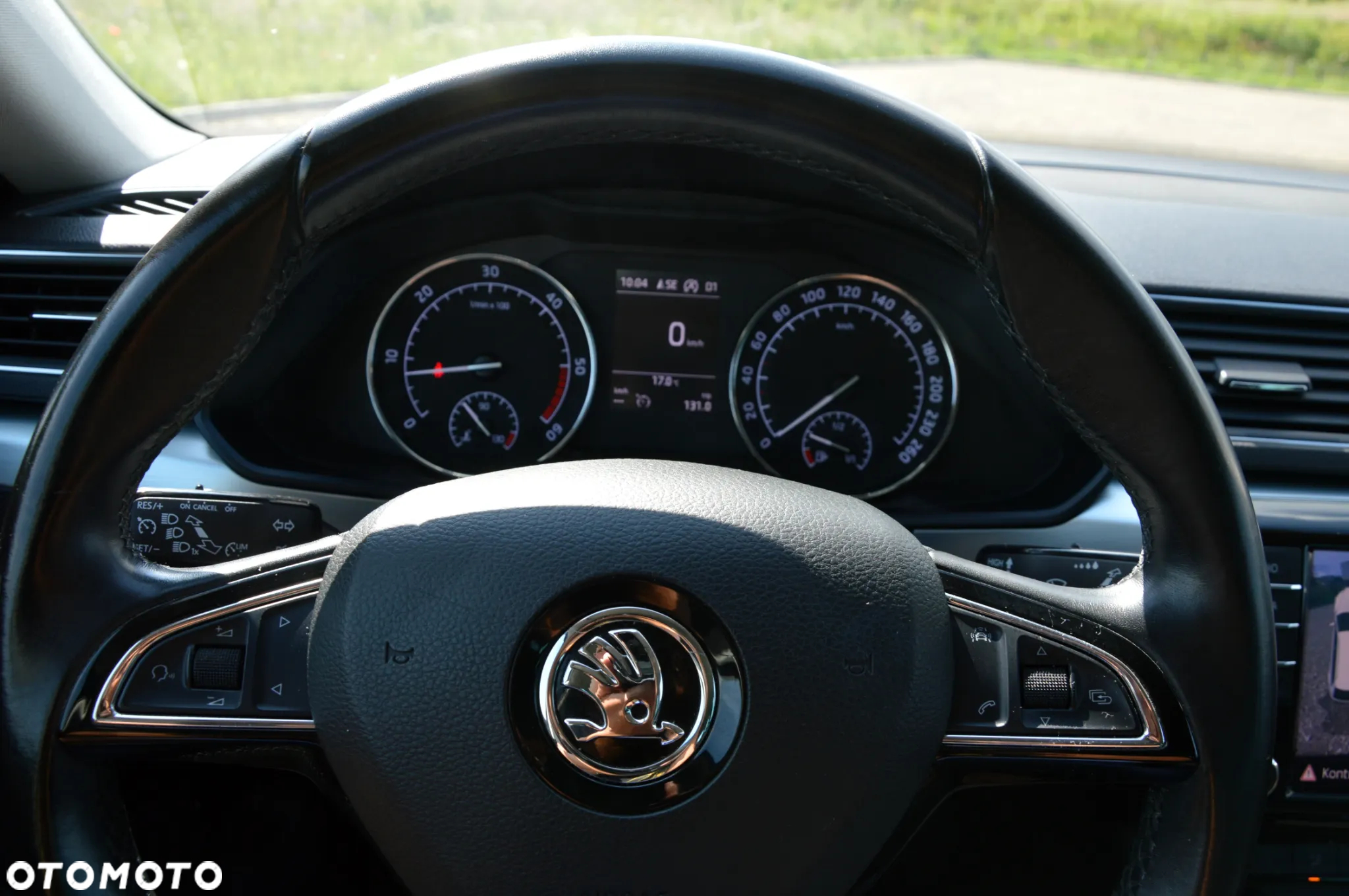 Skoda Superb 2.0 TDI Ambition DSG - 21