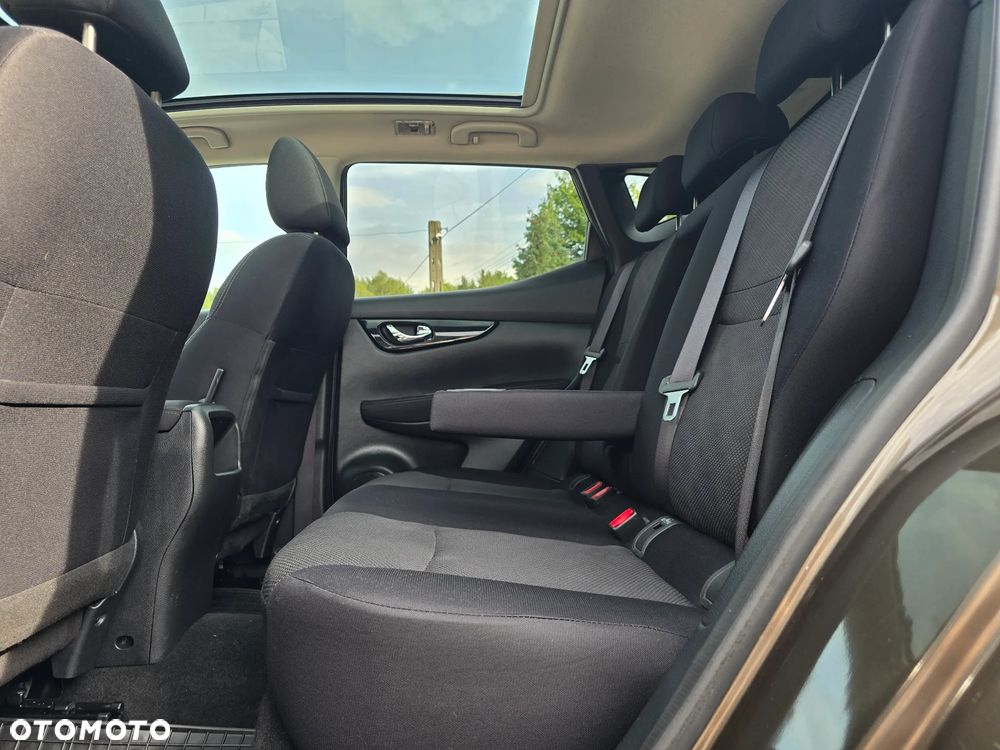 Nissan Qashqai 1.6 DIG-T N-Connecta - 32