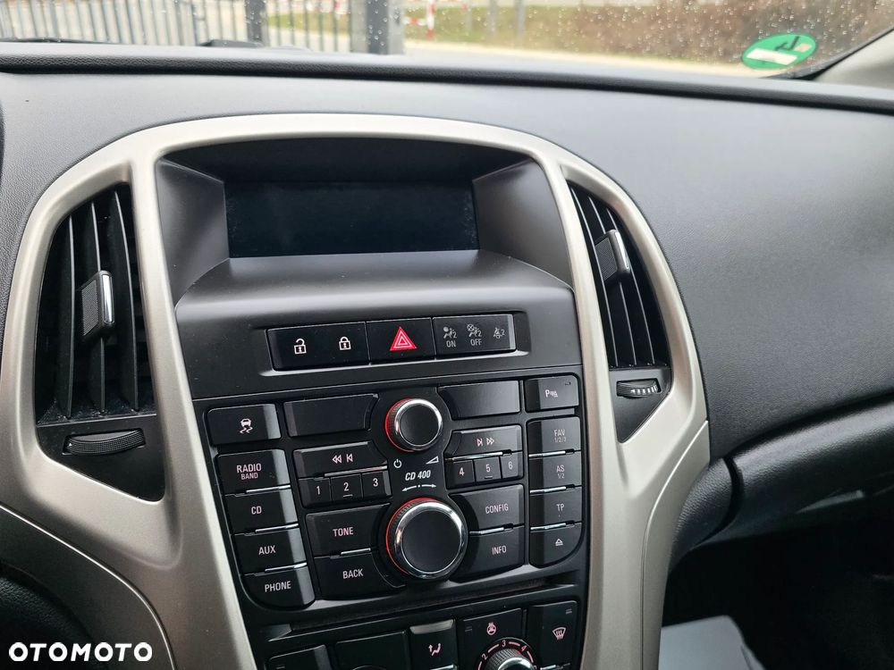 Opel Astra 1.4 Turbo - 29