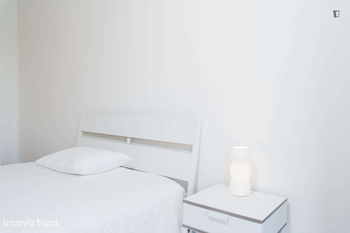 Quarto - localizado em Cedofeita Porto - Grande imagem: 5/38