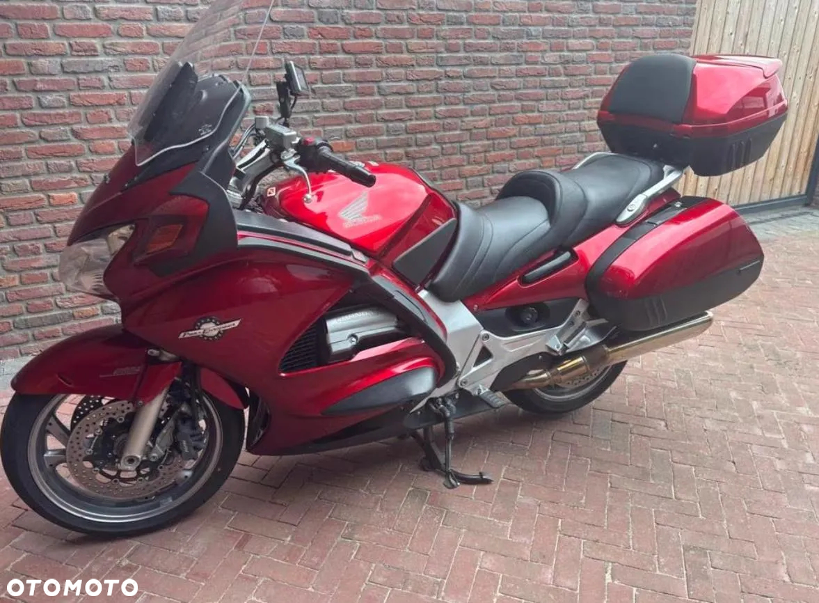 Honda ST - 2