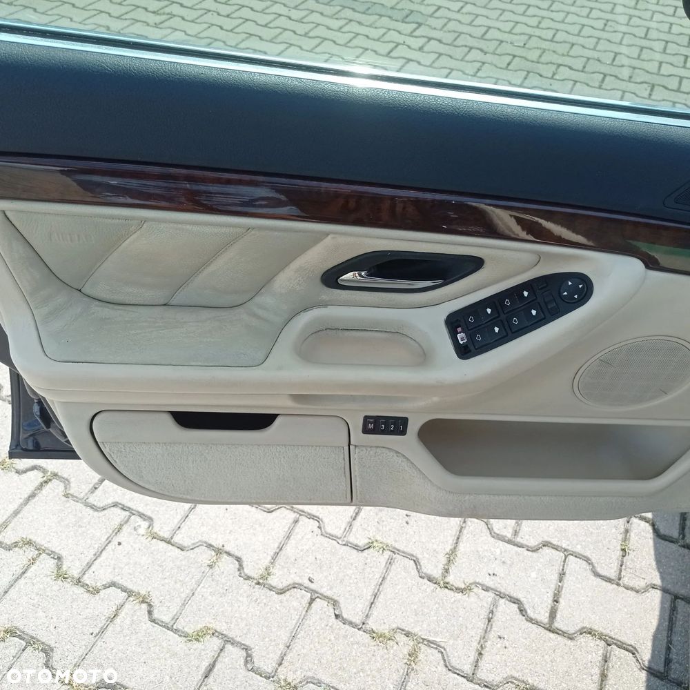 BMW Seria 7 - 12