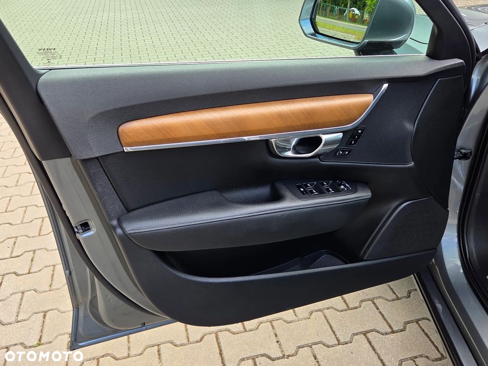 Volvo S90 D4 AWD Geartronic Inscription - 25