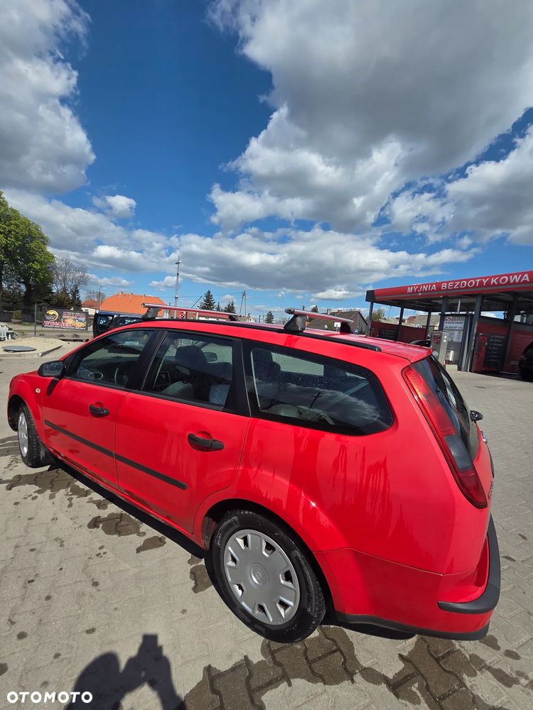 Ford Focus 1.6 TDCi Ambiente - 19