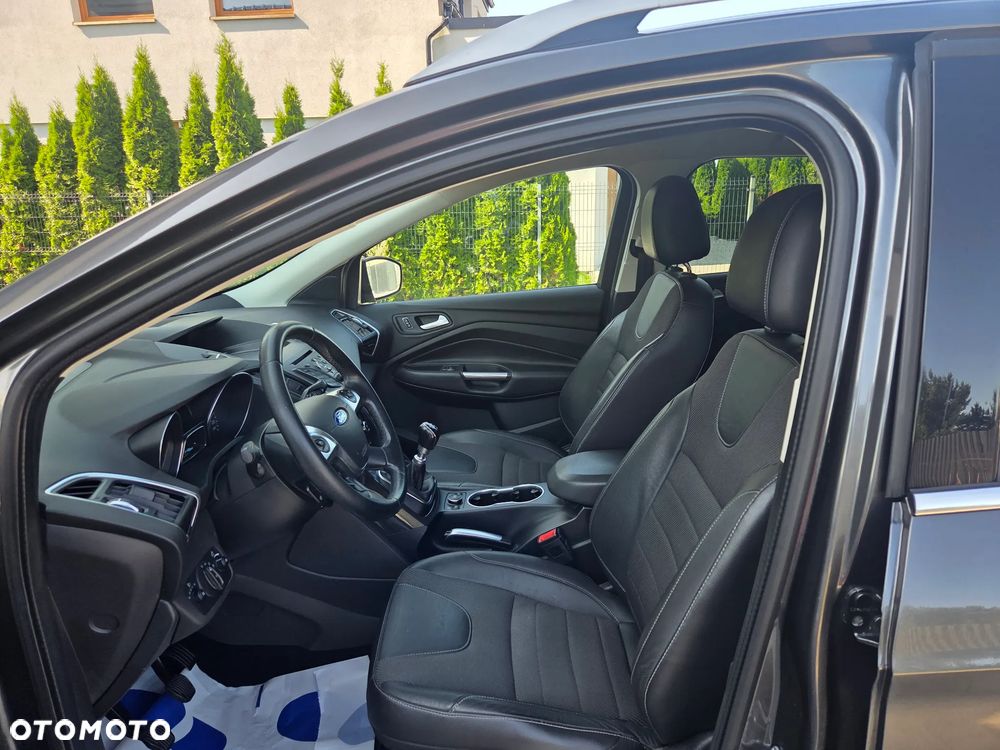 Ford Kuga 2.0 TDCi 4WD Titanium - 14