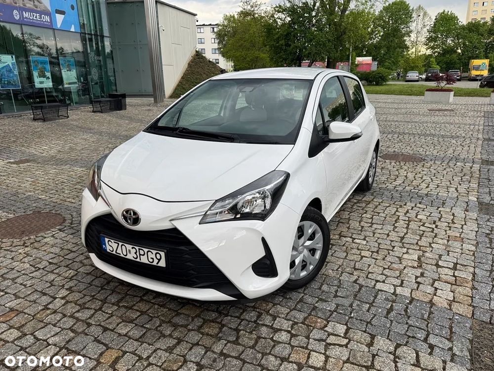 Toyota Yaris - 1