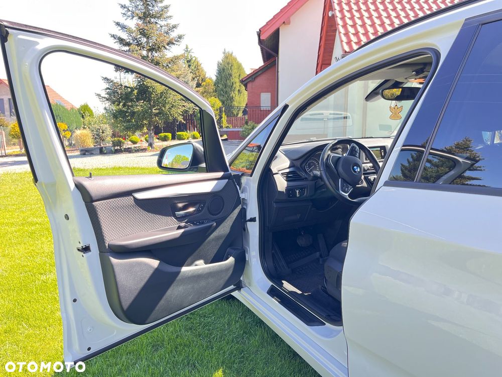 BMW Seria 2 218i - 14