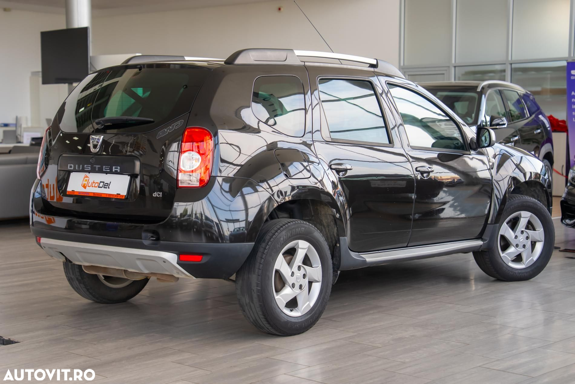 Dacia Duster 1.5 dCi 4x4 Prestige - 4