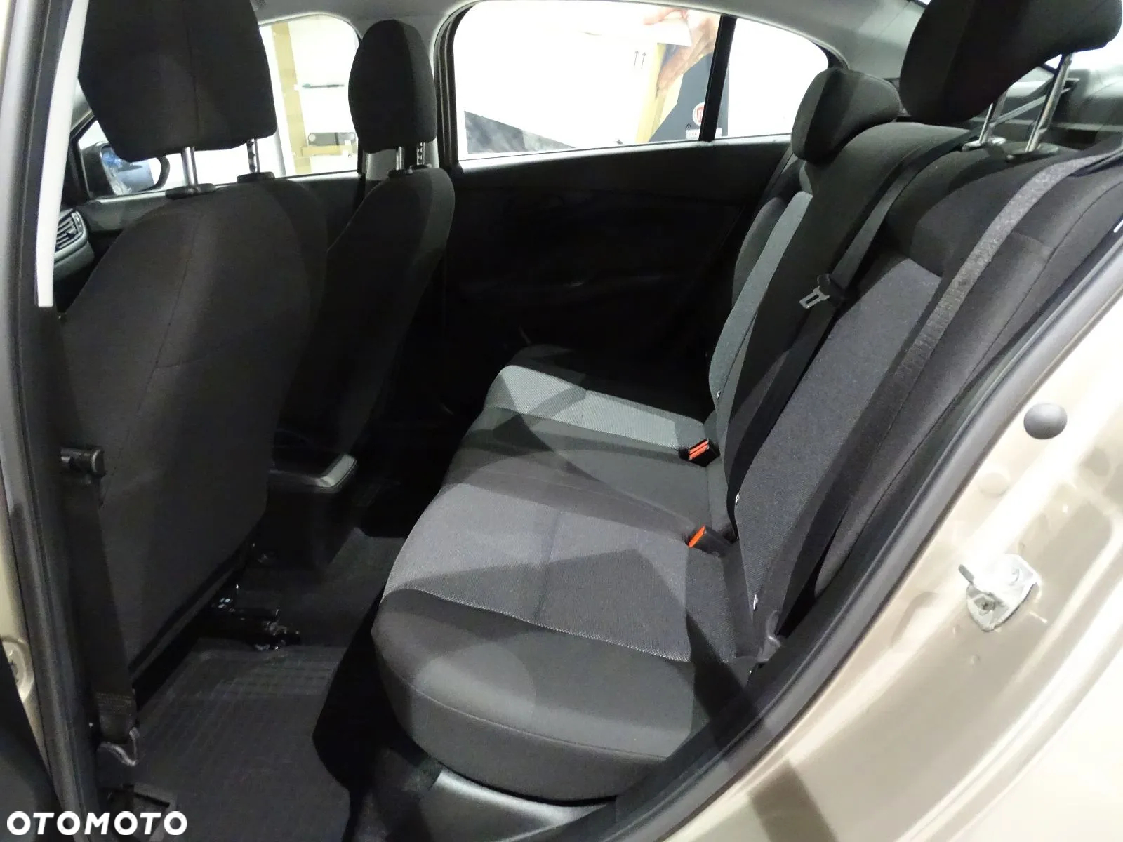 Fiat Tipo 1.0 T3 - 9