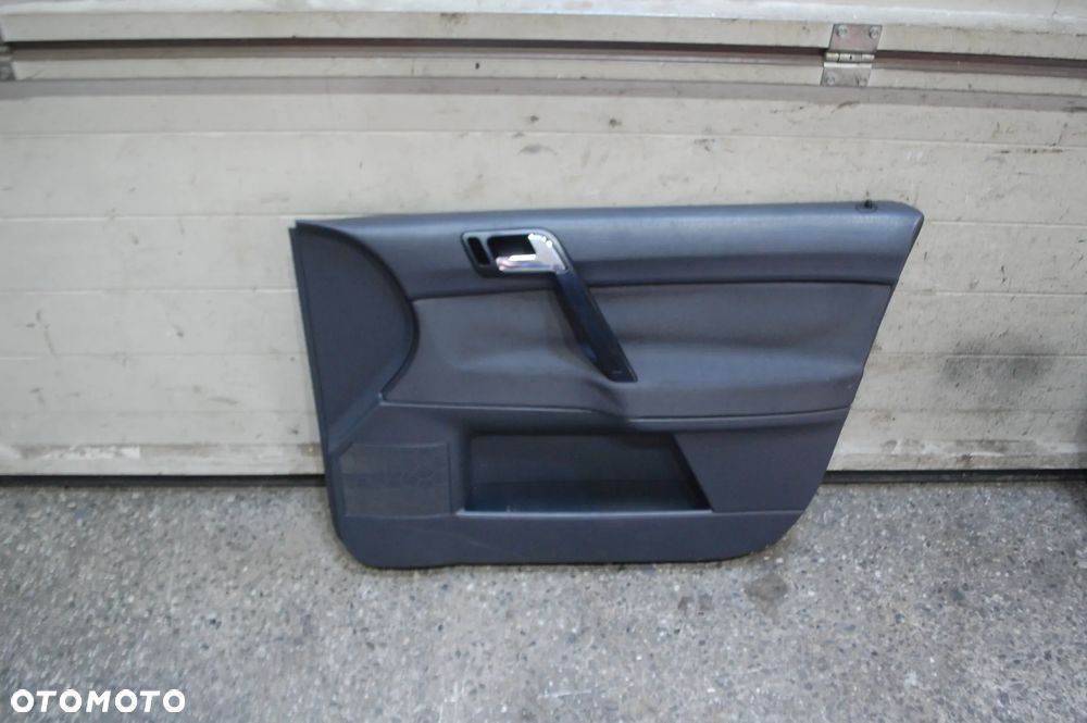 TAPICERKA BOCZEK DRZWI LEWY PRAWY PRZÓD VW POLO IV 9N 5D 6Q4867011 6Q4867012 - 13