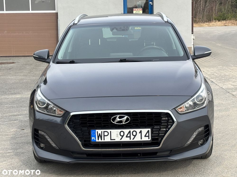Hyundai i30 blue Kombi 1.4 Classic Navigation - 2