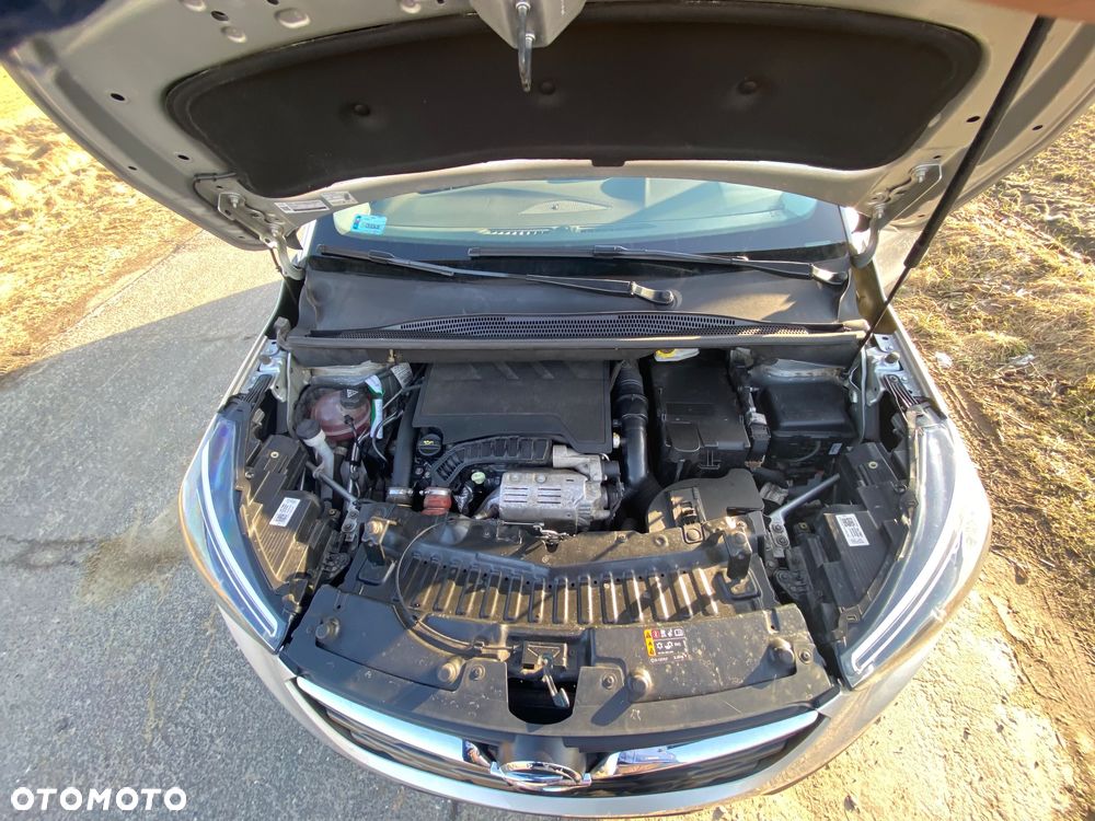 Opel Crossland X 1.2 T GPF Enjoy S&S - 9