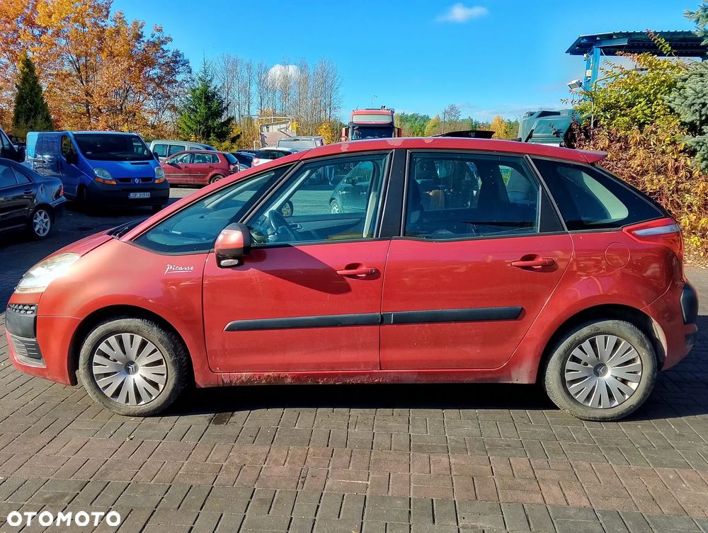 Citroen C4 Picasso (06-10r.) 2.0D 136KM. Silnik DW10BTED4 Skrzynia 20DS04 lakier EKQ - WICKED RED.Cały na części. GWARANCJA !!! Przód Tył Zestaw Komplet Drzwi Klapa Zderzak Błotnik Maska Grill Atrapa Szyba Pas Lampa Lusterko Boczki Fotel Kanapa Kokpit Deska Rozdzielcza Przełącznik Włącznik Sterownik Przewody Wiązka Instalacja Moduł Komputer Czujnik Listwa Pompa Alternator Wtryski Głowica Rozrusznik Kompresor Sprzęgło Dwumas Silnik Skrzynia ABS Klimatyzacji Paliwa Wspomagania Kolektor Turbina Przepustnica Zawór Chłodnica Koło Hak Belka Sanki Zawieszenie Mcpherson Półoś Amortyzator Wydech Tłumik Zacisk Most - 4