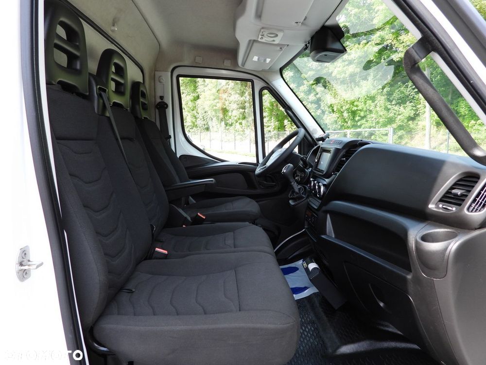 Iveco DAILY 70C17 CHŁODNIA 1*C WINDA 9 PALET ZASILANIE 230V TEMPOMAT KLIMATYZACJA PNEUMATYKA AUTOMAT HI-MATIC BLIŹNIACZE KOŁA  170KM - 39