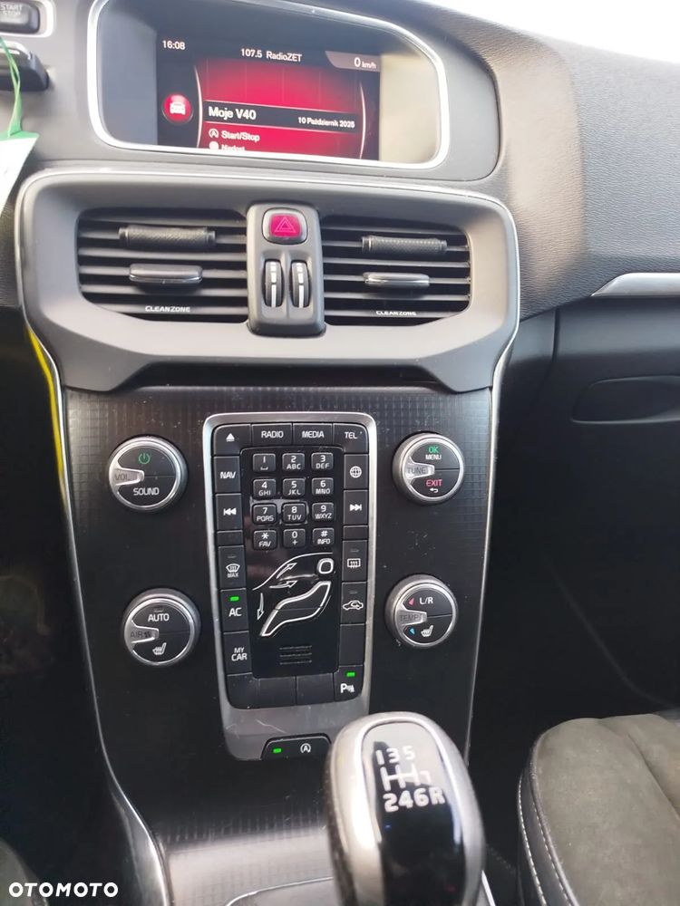 Volvo V40 T2 RDesign - 16