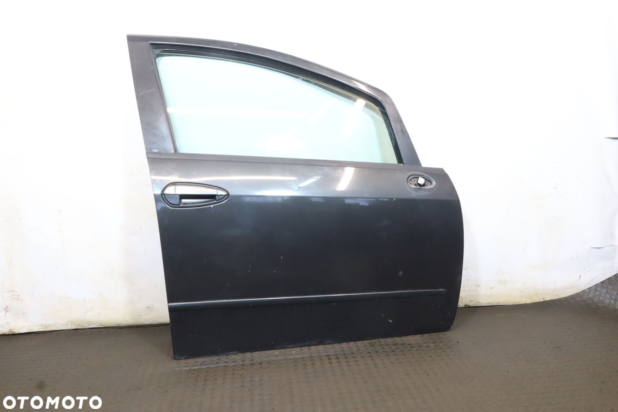 DRZWI PRAWY PRZÓD FIAT LINEA - 1