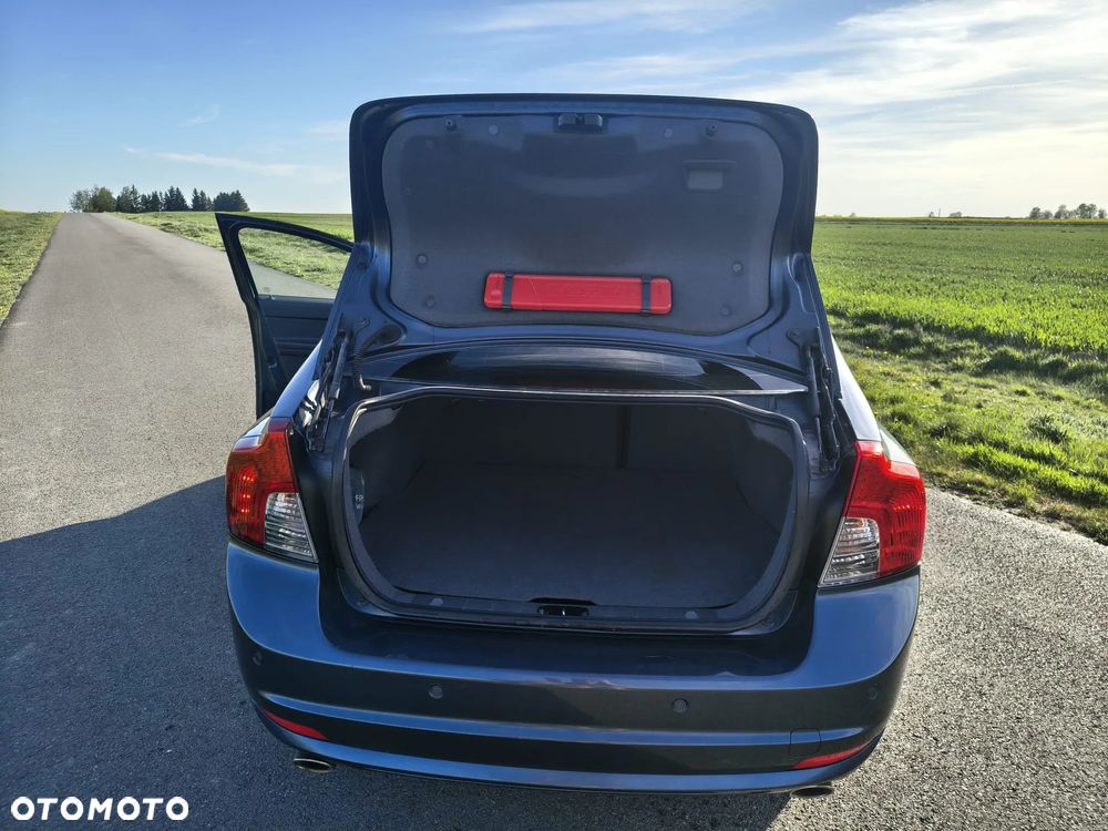 Volvo S40 DPF D3 Geartronic RDesign - 13