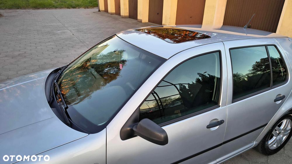 Volkswagen Golf - 3
