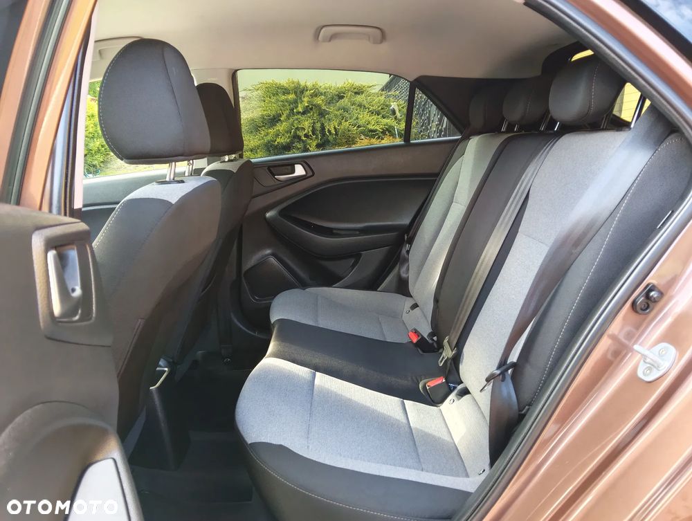 Hyundai i20 1.2 Passion - 9