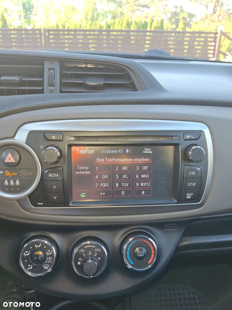 Toyota Yaris - 12