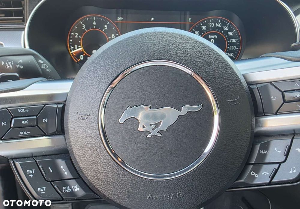 Ford Mustang 5.0 V8 GT - 17