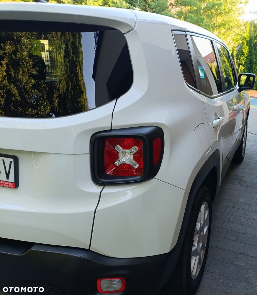 Jeep Renegade - 16