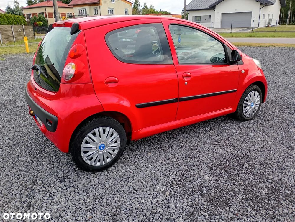 Peugeot 107 1.4 HDI Trendy - 16
