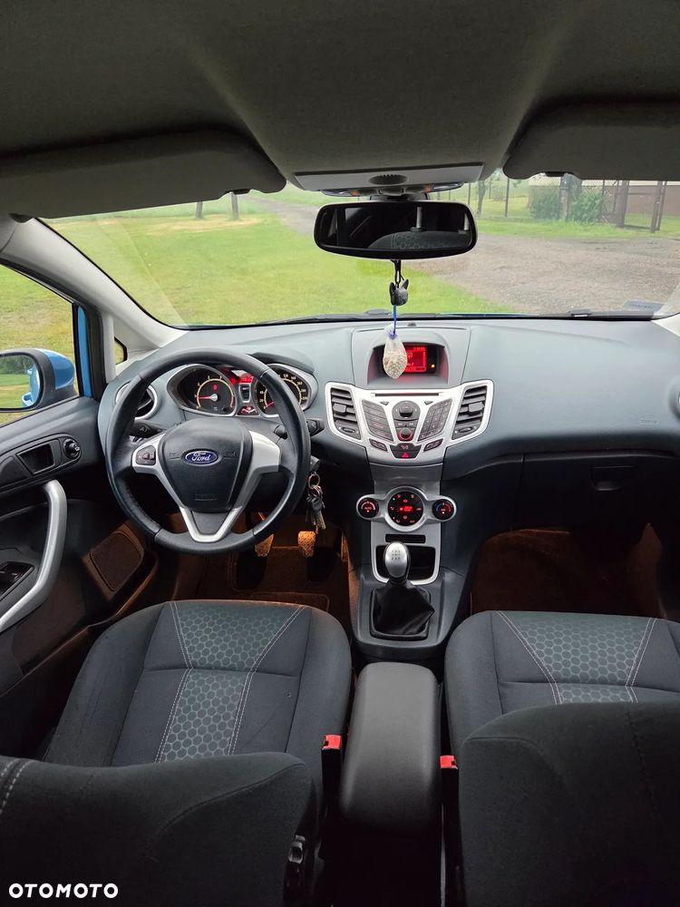 Ford Fiesta 1.4 Titanium - 17