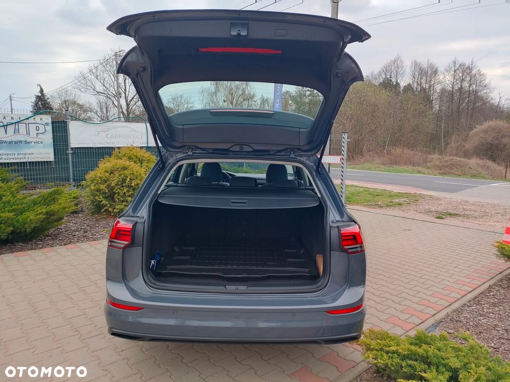 Volkswagen Golf 1.5 TSI EVO Life - 17