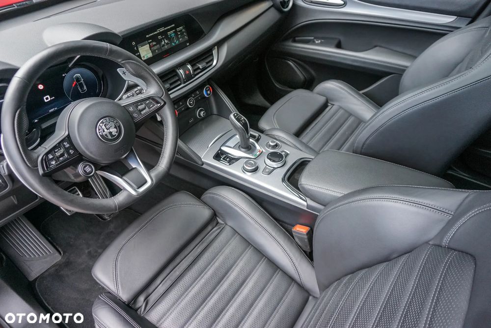 Alfa Romeo Stelvio 2.0 Turbo Veloce Q4 - 26