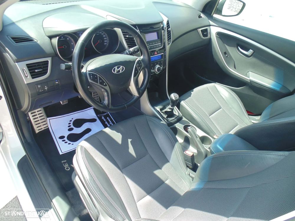Hyundai i30 SW 1.6 CRDi GO! - 21