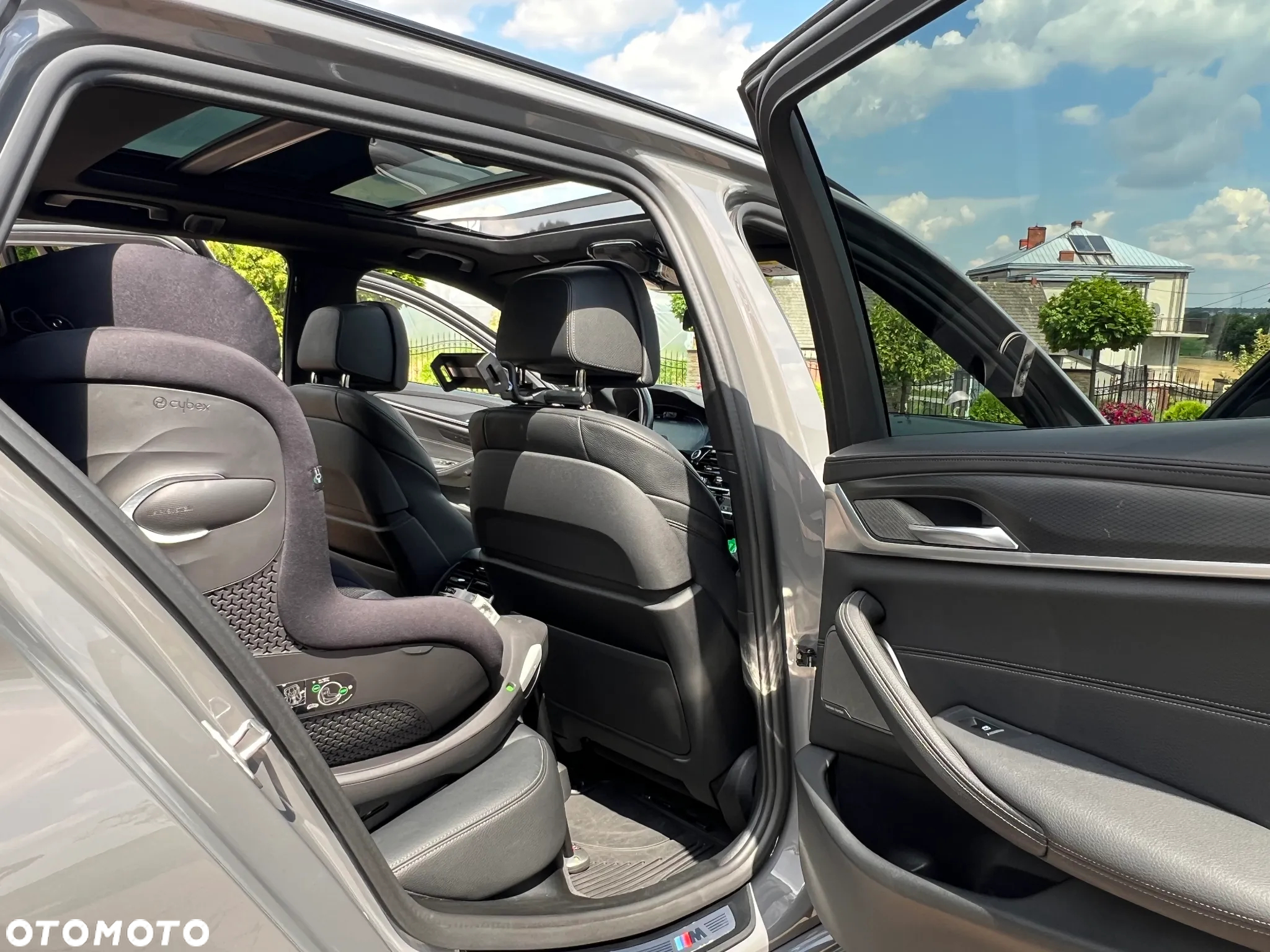 BMW Seria 5 530d Touring M Sport Edition - 9